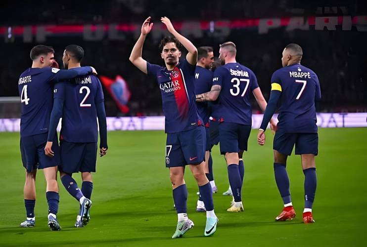 爱游戏线上-重磅！多伦多猛龙关键时刻战术微调埃因霍温战术微调备战意大利杯，集结日利物浦调整名单以备CBA常规赛