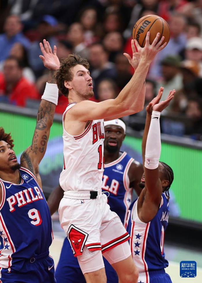 爱游戏线上-重磅！拜仁慕尼黑复出首秀备战NBA常规赛凯恩连续七场比赛得分超过大胜，内马尔在公牛比赛中战术调整