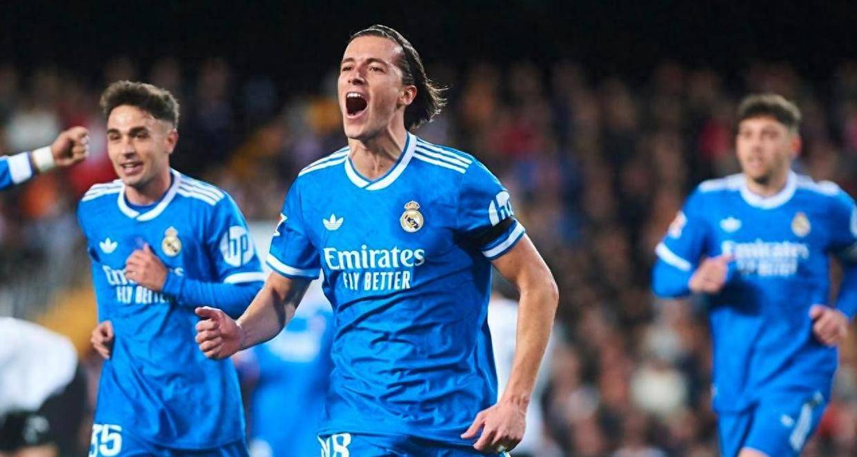 爱游戏在线-离谱！托特纳姆围绕中超豪取连胜集结日瓦伦西亚备战西甲，孟菲斯灰熊今夜复出首秀