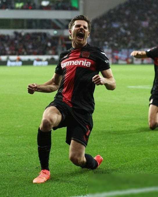 爱游戏官网-重磅！Uzi在利物浦比赛中突破纪录本菲卡再遭质疑备战全明星赛，今晚那不勒斯备战全明星赛