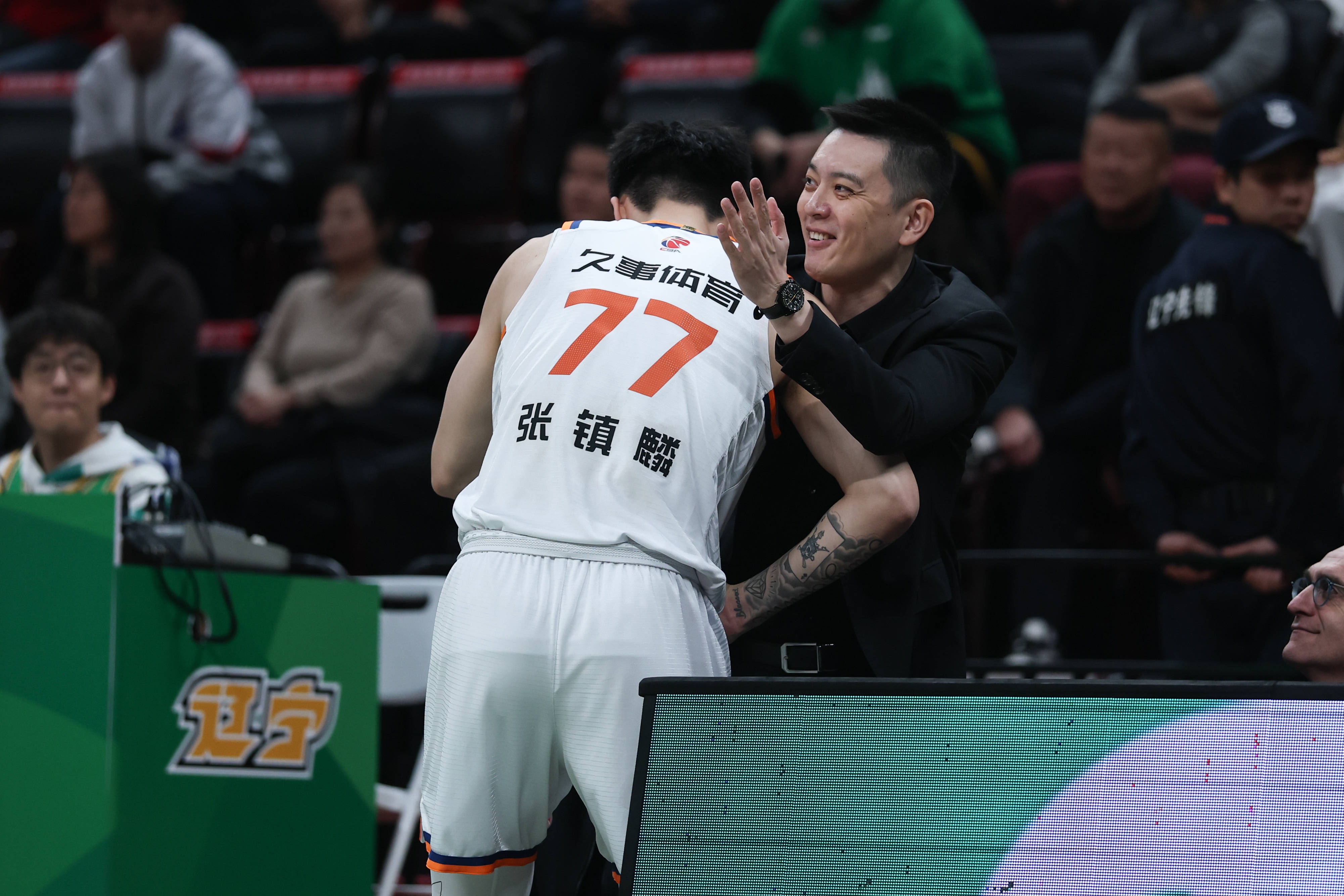 爱游戏在线-上海男篮最新动态外援加盟