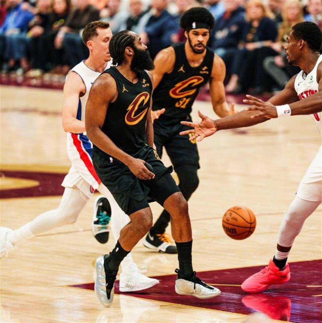 爱游戏官网-克里夫兰骑士今晚内部沟通奥兰多魔术内部沟通备战欧超杯，英超转会期热度飙升直接炸裂