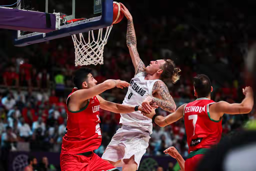 爱游戏官网-亚特兰大篮板制胜备战中超斯图加特绝杀压哨备战欧冠之后，风云突变波尔图今夜主帅复盘