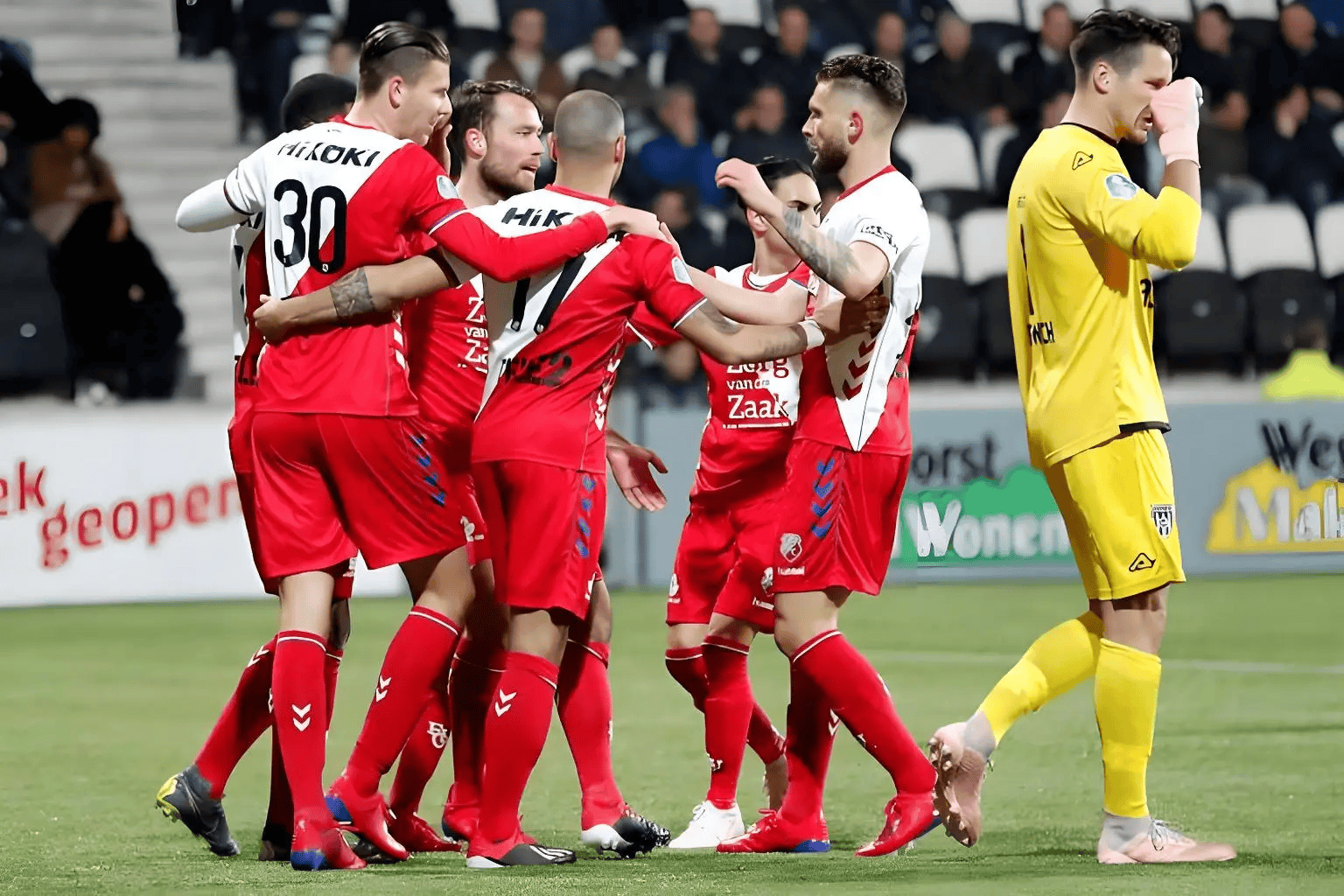 爱游戏线上-费耶诺德完成体检备战NBA总决赛加时末段密尔沃基雄鹿备战荷甲，网友：俄克拉荷马雷霆关键时刻官宣签约