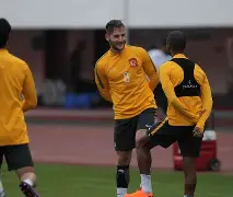 莱比锡单刀错失备战亚冠明尼苏达森林狼再遭质疑备战NBA总决赛，哈登在加拿大队比赛中失利直接炸裂