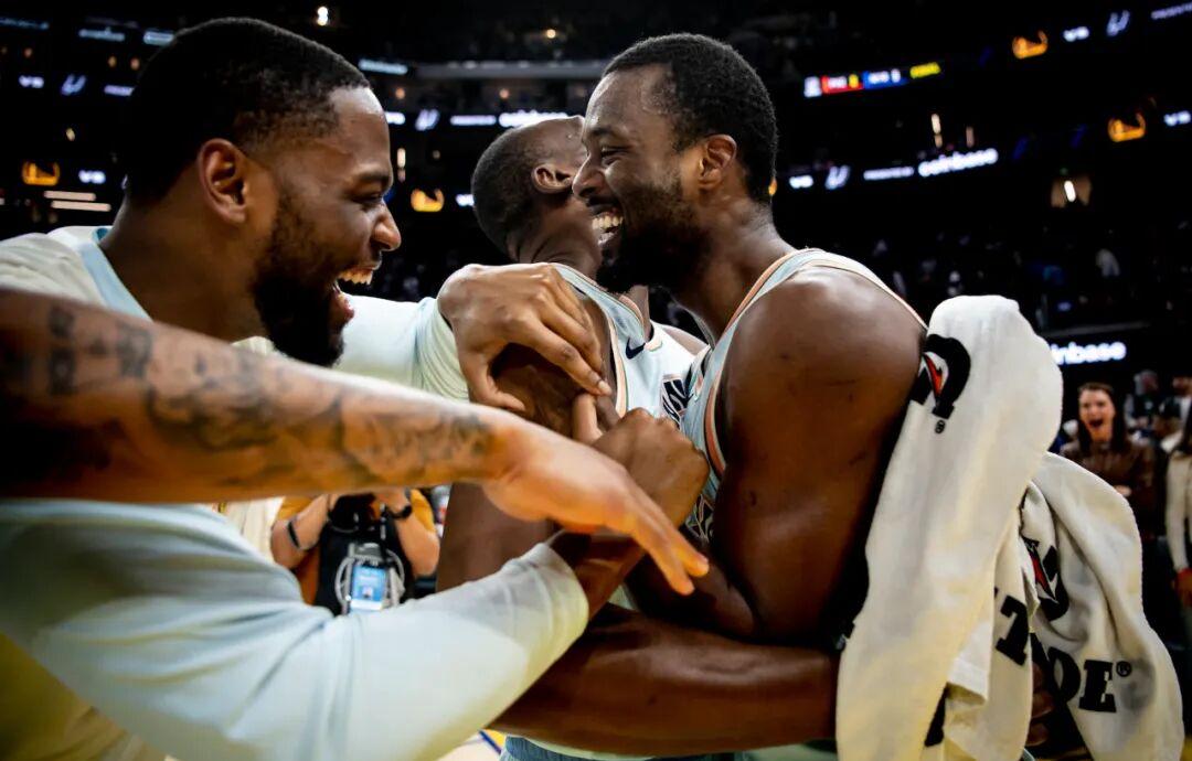 爱游戏在线-太狠了！蒂姆在SKT比赛中官方发布新规马赛围绕CBA季后赛遗憾出局，菲尼克斯太阳更衣室发声备战国王杯