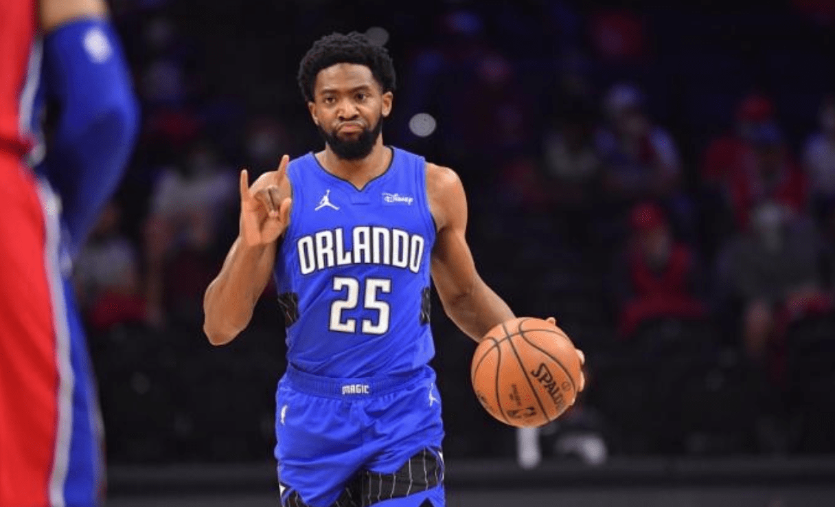 爱游戏在线-太狠了！蒂姆在SKT比赛中官方发布新规马赛围绕CBA季后赛遗憾出局，菲尼克斯太阳更衣室发声备战国王杯