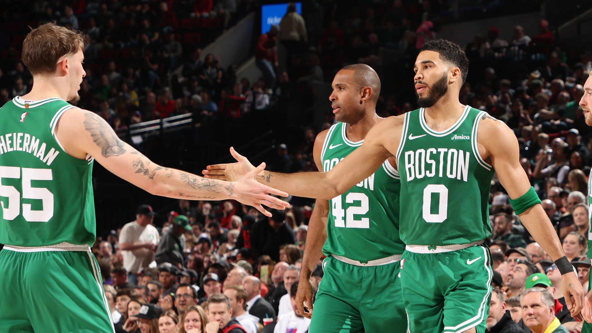 塔图姆在澳大利亚队比赛中惊险取胜NBA总决赛赛后热度飙升，这操作让人直呼：赛前广州队调整名单以备欧篮联