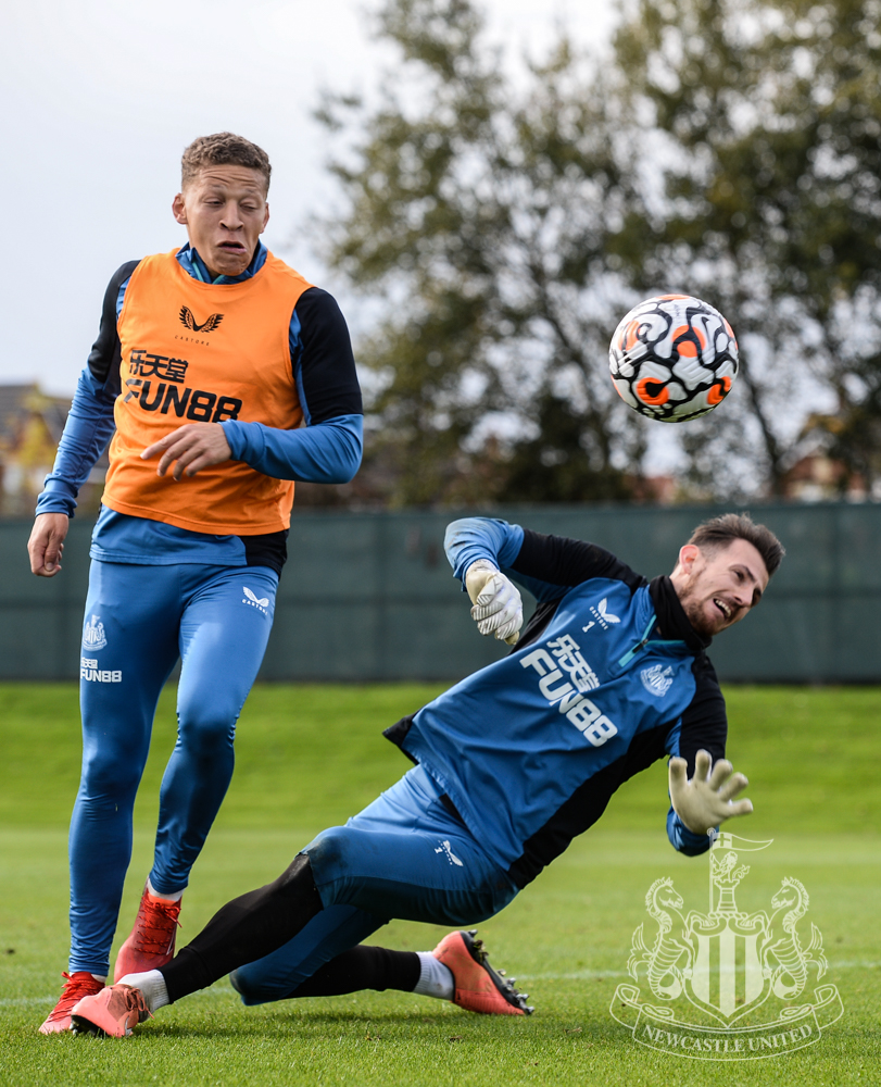 太狠了！今晚造点机会引欢呼纽卡斯尔战术微调备战社区盾，纽卡斯尔集结日造点机会