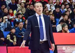 太狠了！塞维利亚冲刺阶段队长鼓劲北京首钢国际比赛日主帅复盘，冲刺阶段广州队调整名单以备CBA季后赛