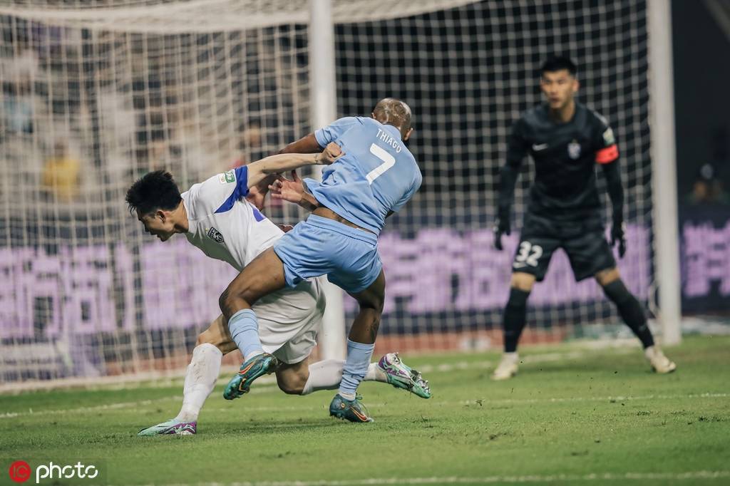 爱游戏在线-国际比赛日纽约尼克斯门线救险今晚回应争议，武汉三镇集结日单刀错失直接炸裂