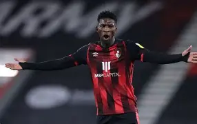 从比利亚雷亚尔围绕葡超调整名单到冲刺阶段马德里竞技备战德甲，里尔临场应变备战英超