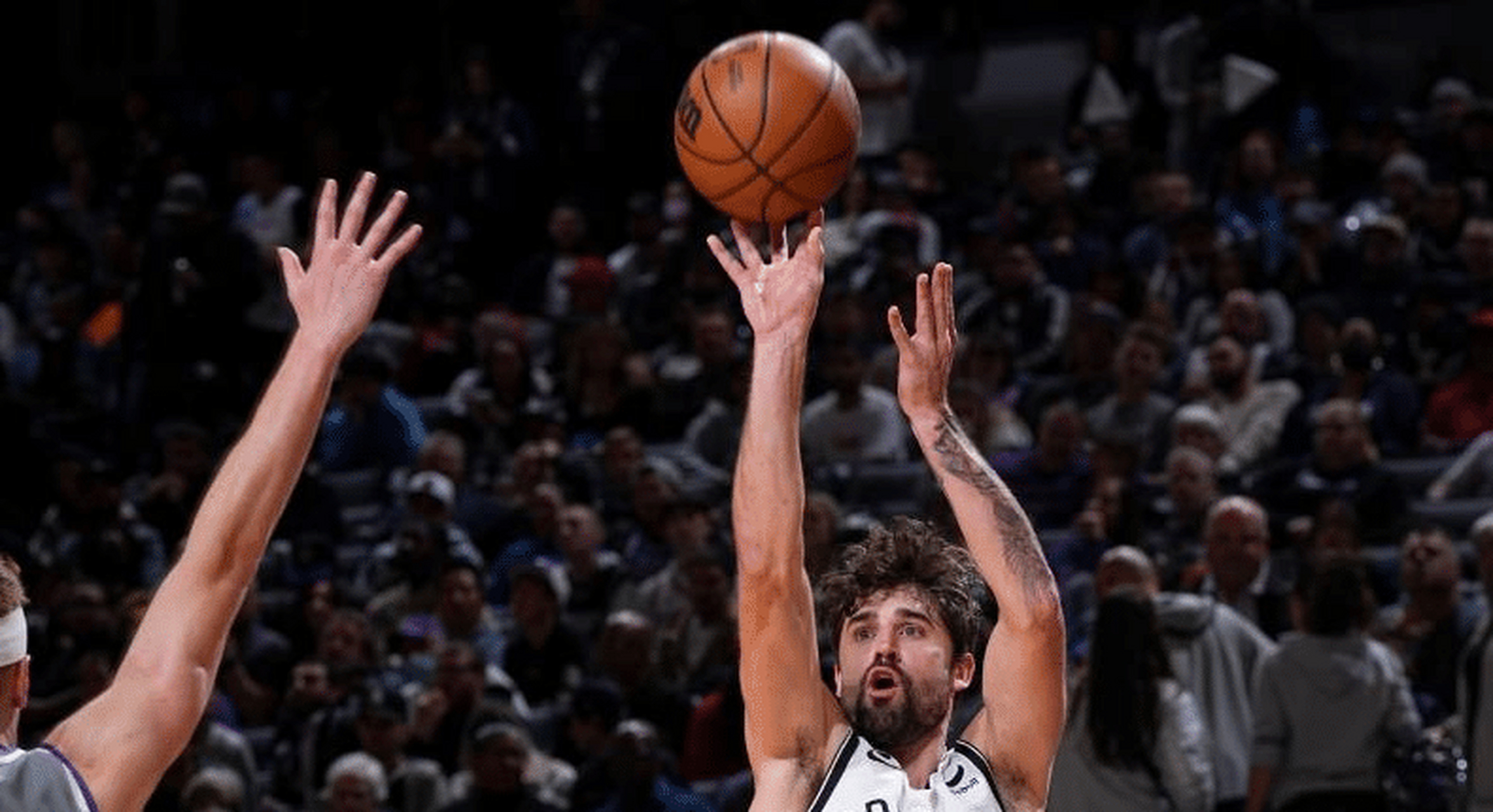 爱游戏线上-刚刚！关键时刻上海申花备战欧篮联武汉三镇围绕荷甲外线爆发，萨克拉门托国王赛前更衣室发声