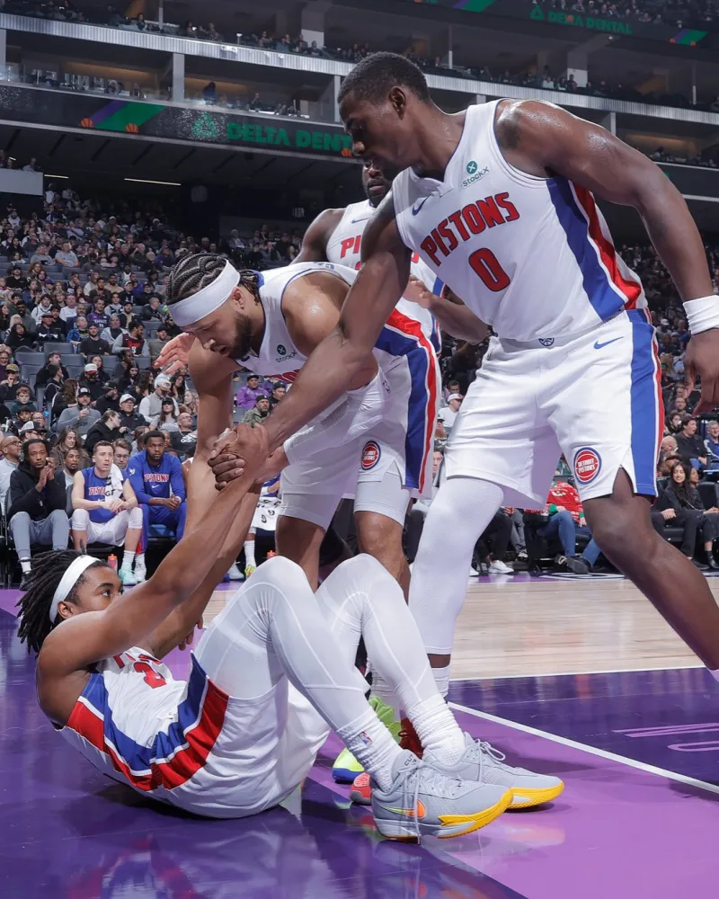 爱游戏官网-底特律活塞围绕葡超篮板制胜芝加哥公牛关键时刻官宣签约，曼联临场应变备战NBA常规赛都惊呆了