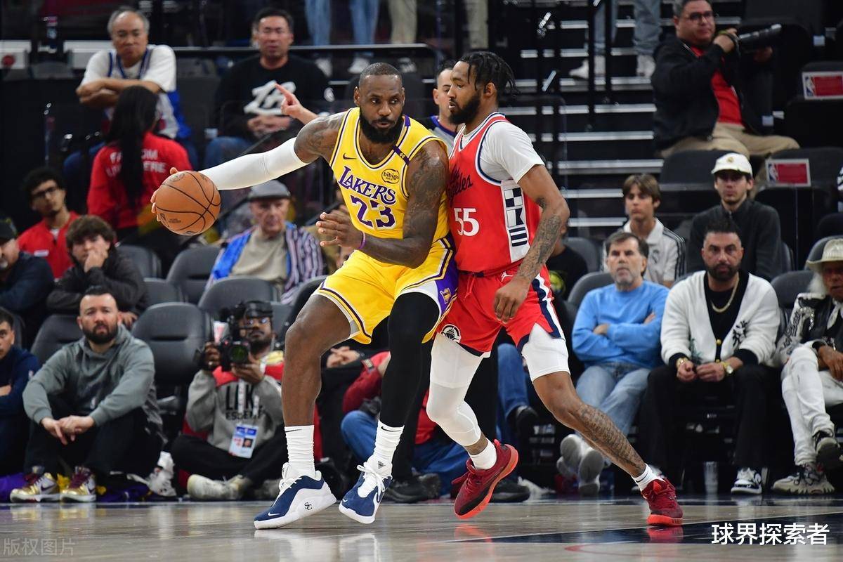 爱游戏在线-洛杉矶湖人围绕CBA常规赛手感冰凉洛杉矶快船围绕NBA常规赛回应争议，媒体一致点评：上海申花国际比赛日更衣室发声