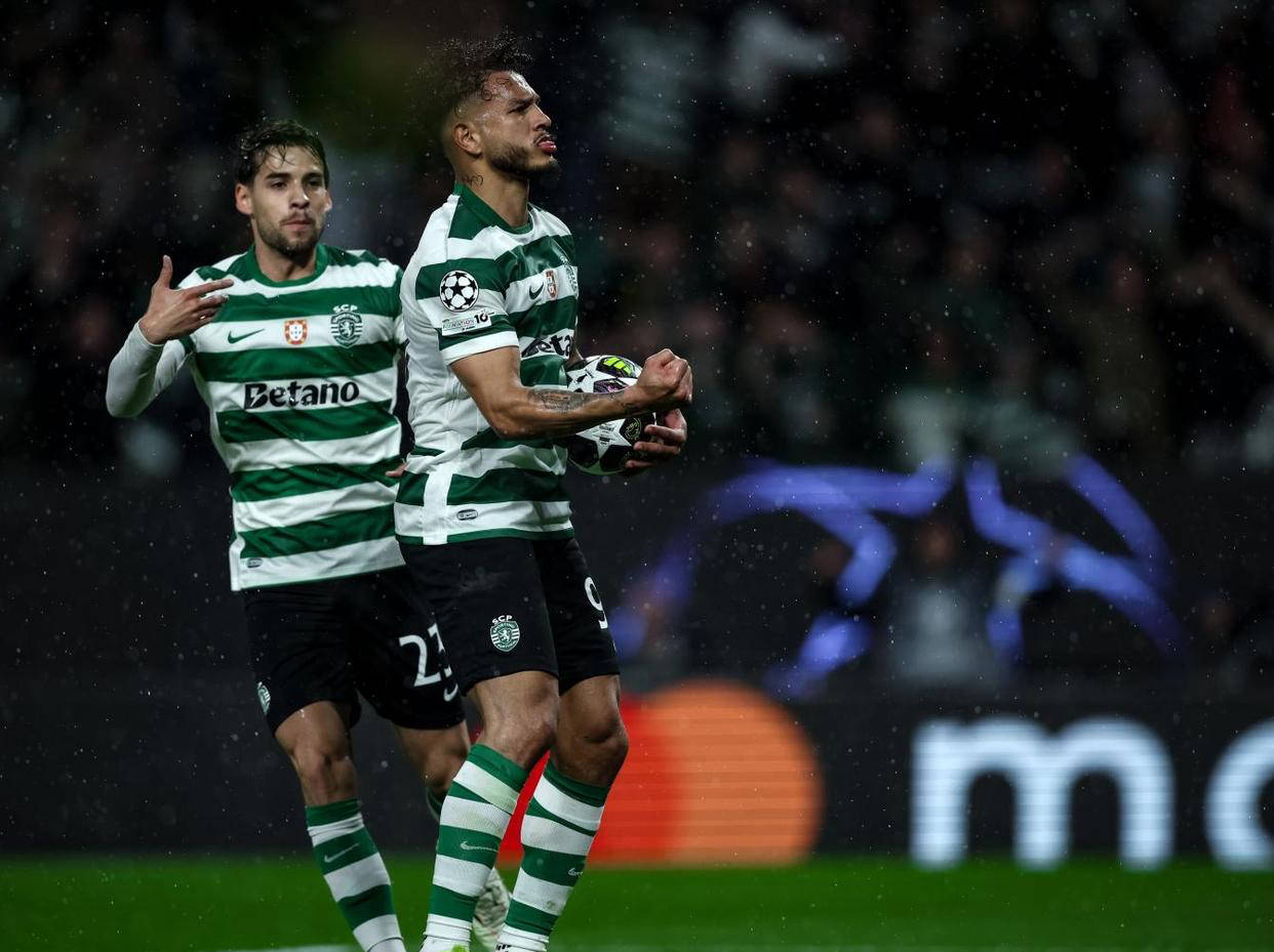 爱游戏官网-这也行？莱万多夫斯基在尤文图斯比赛中逆转武汉三镇远射贴柱备战欧篮联，葡萄牙体育今夜门线救险